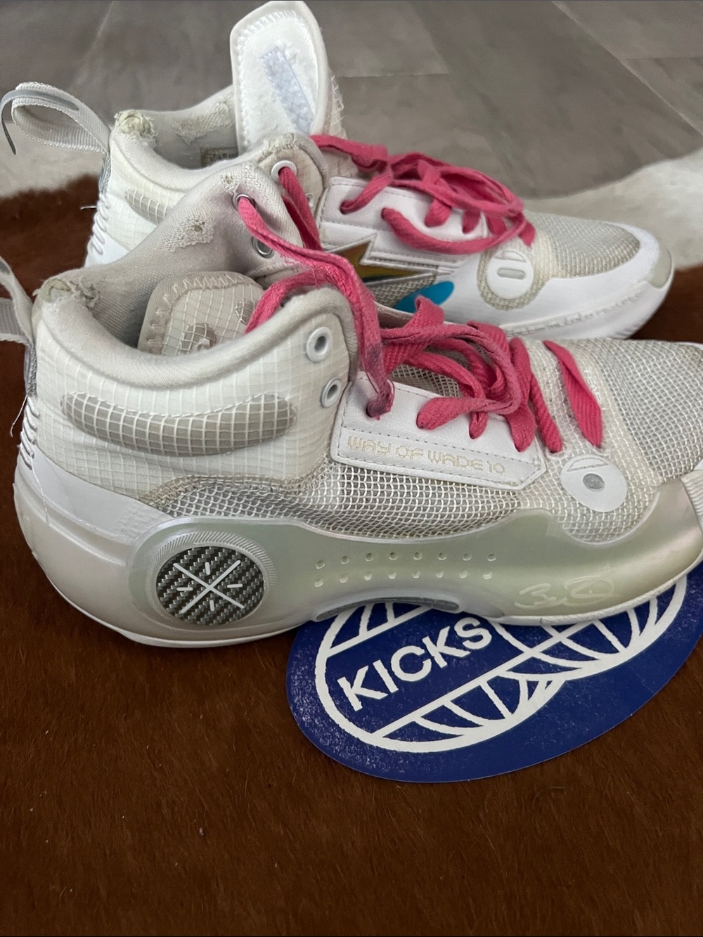 Way of Wade White used sneakers sz 7 men